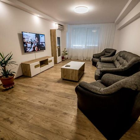 Apartament Sorina Maria Lägenhet Deva Exteriör bild