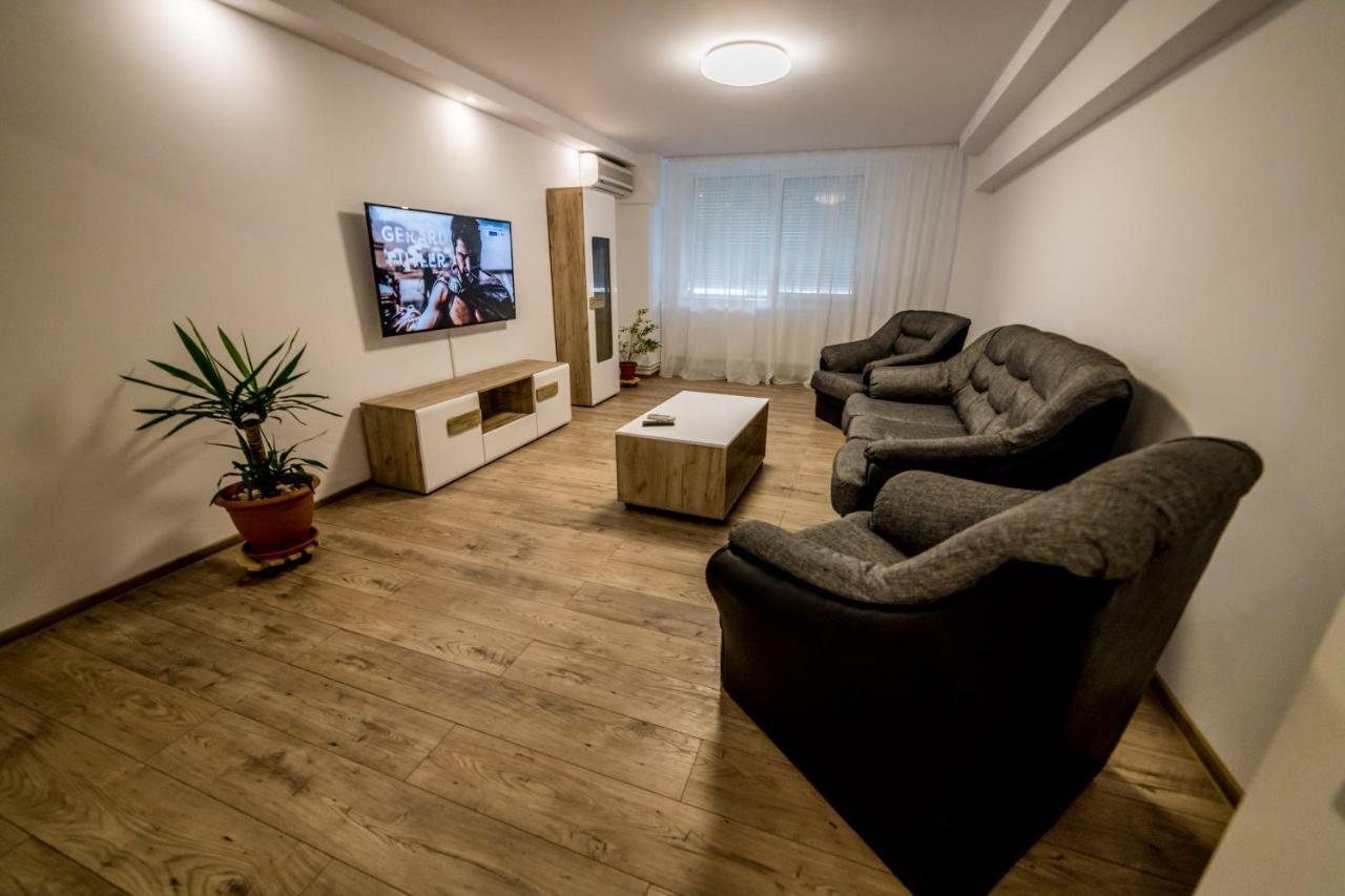 Apartament Sorina Maria Lägenhet Deva Exteriör bild