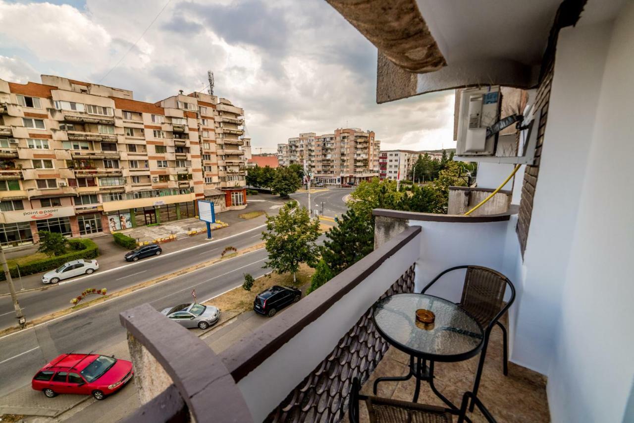 Apartament Sorina Maria Lägenhet Deva Exteriör bild