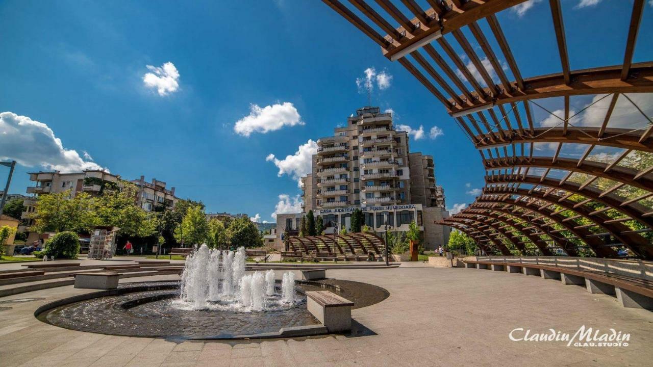 Apartament Sorina Maria Lägenhet Deva Exteriör bild